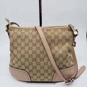 Authentic Gucci Leather Shoulder Bag 400-022026